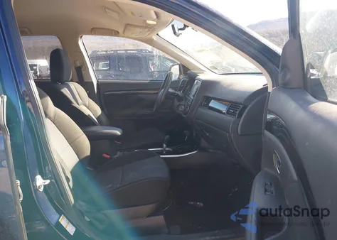 2019 Mitsubishi Outlander Es z USA, uszkodzony, nr VIN JA4AZ3A36KZ014322